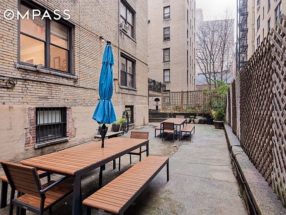 4th image of 250 W 75th St APT 3D