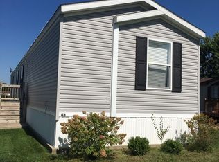 48 Swan Ln, Beecher, IL 60401