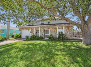 2697 Geary St, Matlacha, FL 33993