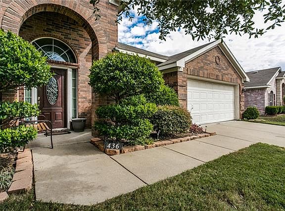 3rd image of 436 Waterford Oaks Dr
