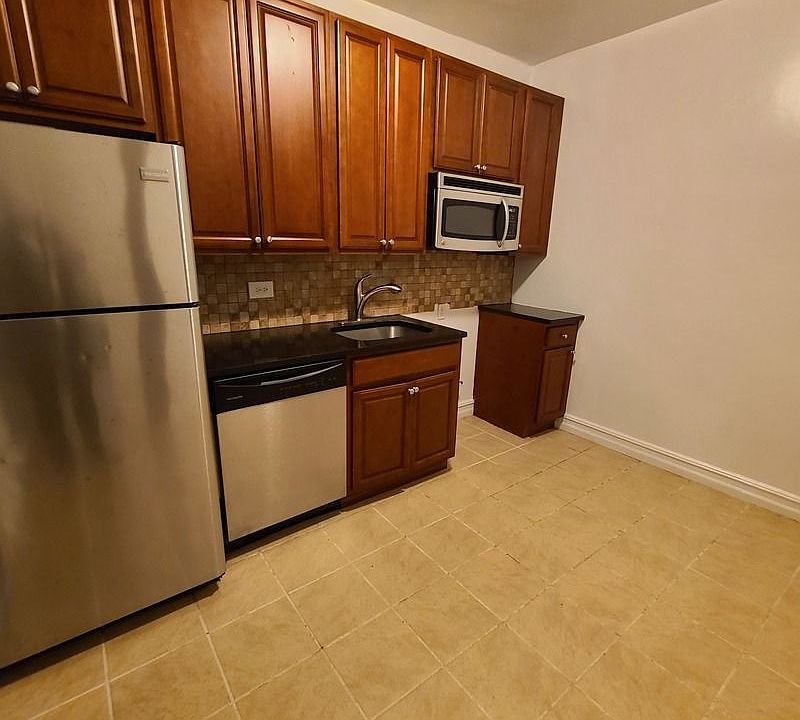 1st image of 1730 E 18th St APT 2B