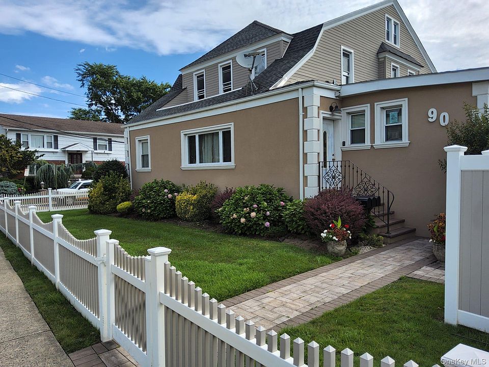1st image of 90 Hempstead Ave
