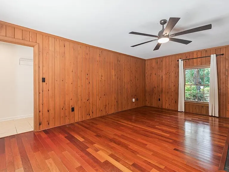 1433 Williams Cir — Photo 20