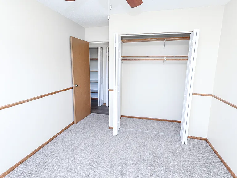 Cedar Avenue Apartments — Photo 27