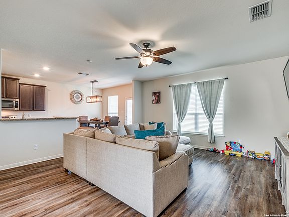 4th image of 7818 Oxbow Way