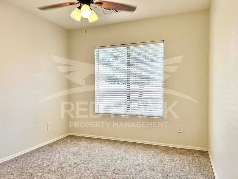 38564 N La Grange Ln — Photo 15