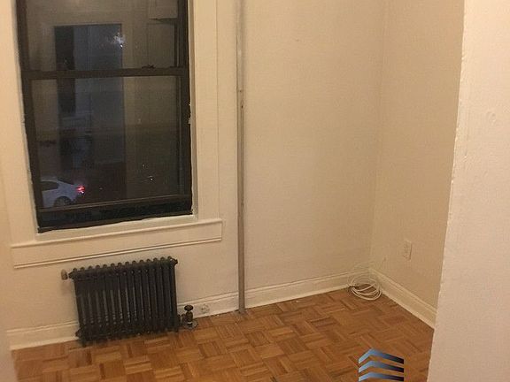 2nd image of 3552 Steinway St APT 10