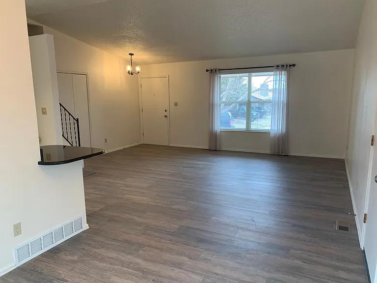 2950 Banderas Ln — Photo 8