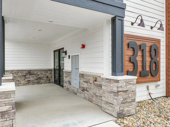 318 S State St, 318 S State St #101, Champaign, IL 61820