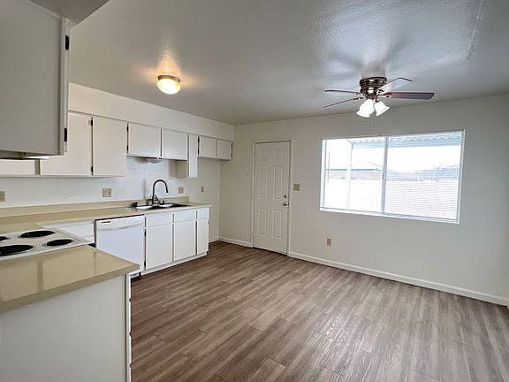 5th image of 4700 Columbus St APT I