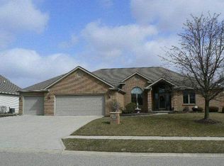 1909 W Autumn Ln, Fort Wayne, IN 46845