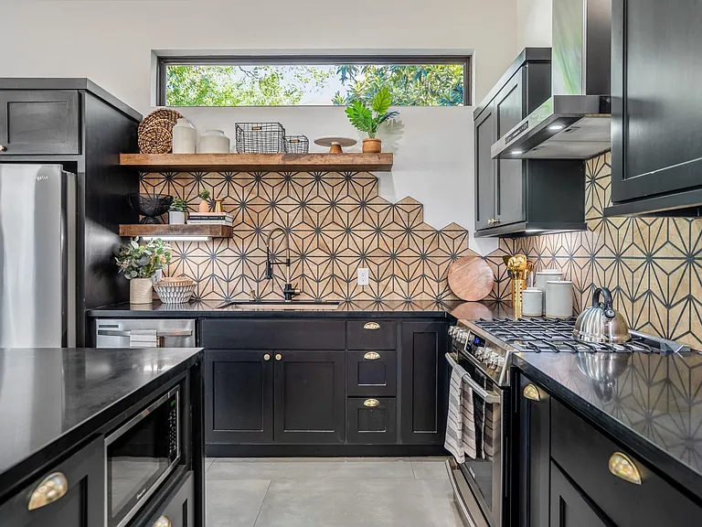 207 S Lockwood Dr #1 — Photo 13