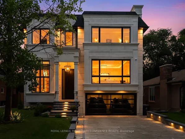 8 Canary Cres, Toronto, ON M2K 1Z1