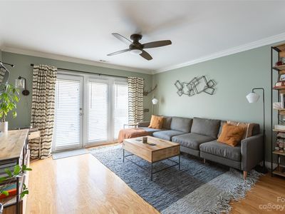 1218 Green Oaks Ln APT D, Charlotte, NC, 28205