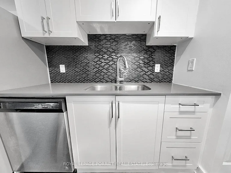4 Superior Ave #8 — Photo 6