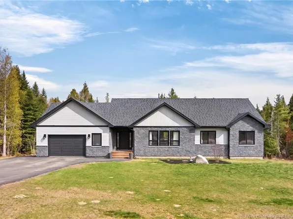 81 Lindsay Ln, Burton, NB E2V 0J7