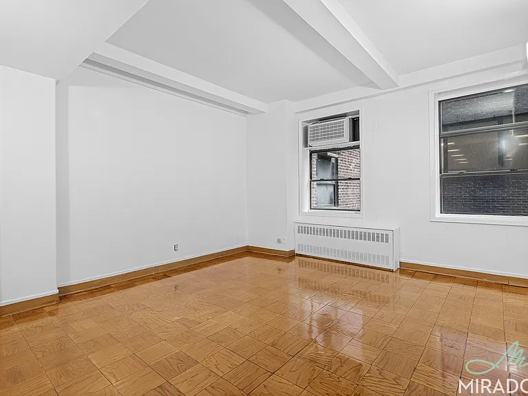 132 E 45th St #5I — Photo 1