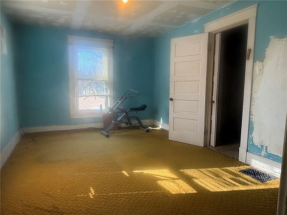5th image of 5709 Adelphi St