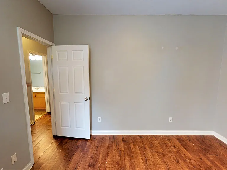 508 Dunaway St — Photo 13
