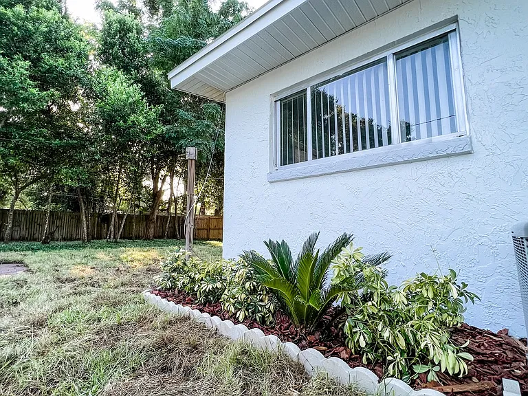 1300 Bennett Rd — Photo 24