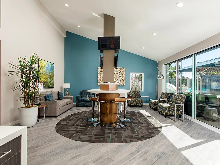 Pointe Niguel Apartments — Photo 12
