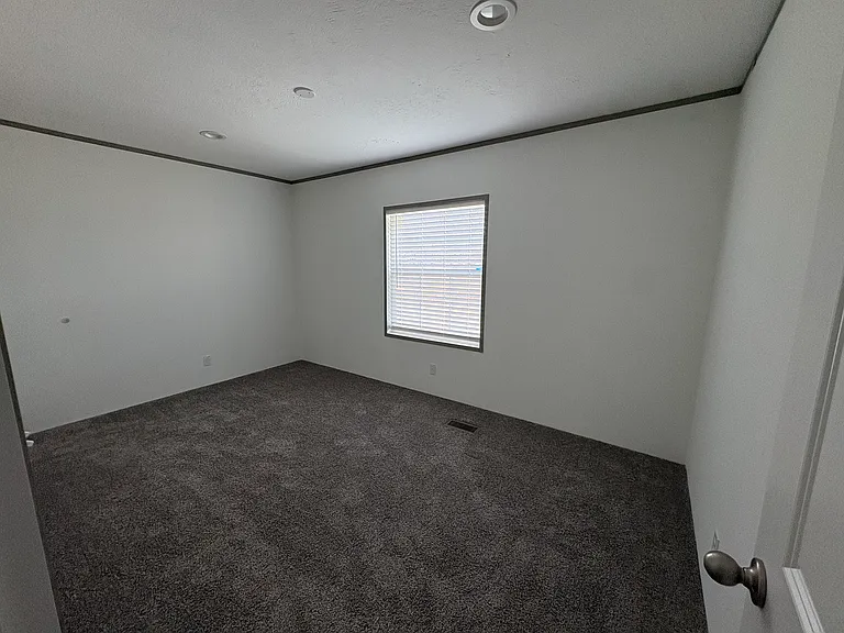 1438 Nathan Dr — Photo 18