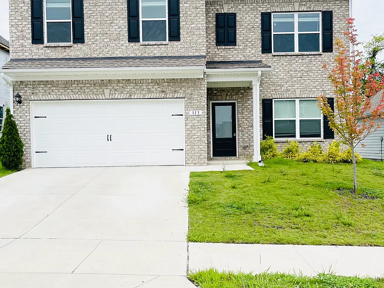 313 Winston Way — Photo 1