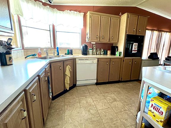 4th image of 8211 Desoto Dr