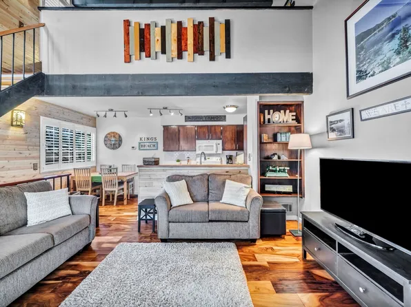 1001 Commonwealth Dr #91, Kings Beach, CA 96143