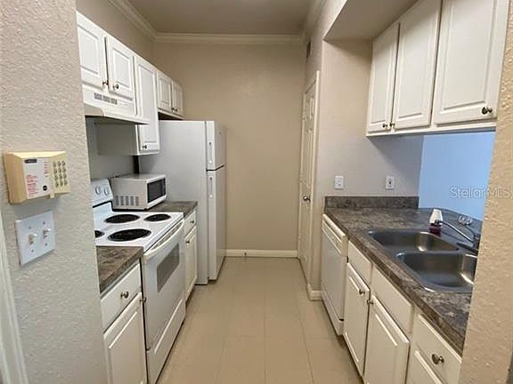 5th image of 911 N Orange Ave APT 219