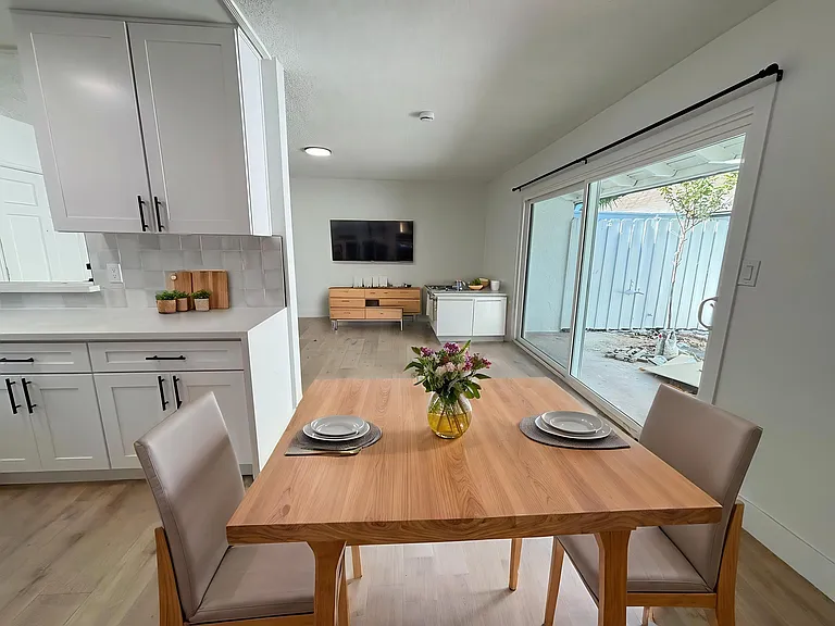 1531 W Ball Rd #B — Photo 5