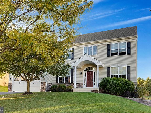 2nd image of 4158 Crescent Dr
