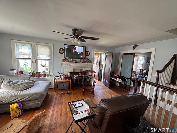 4th image of 506 Center Street