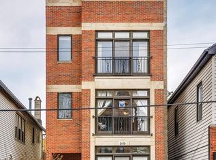 2419 N Clybourn Ave, Chicago, IL 60614