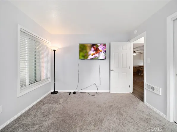 1010 W Macarthur Blvd APT 105, Santa Ana, CA 92707