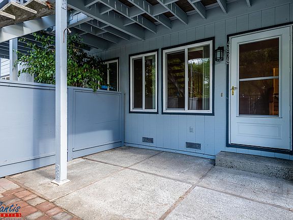 3rd image of 4878 Pine Forest Pl