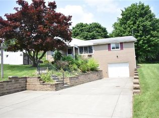 327 Jenny Lynn Dr, Coraopolis, PA 15108