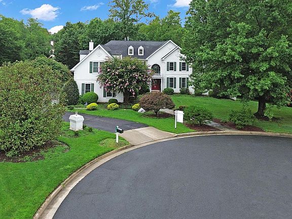 5th image of 3408 Oakton Chase Ct