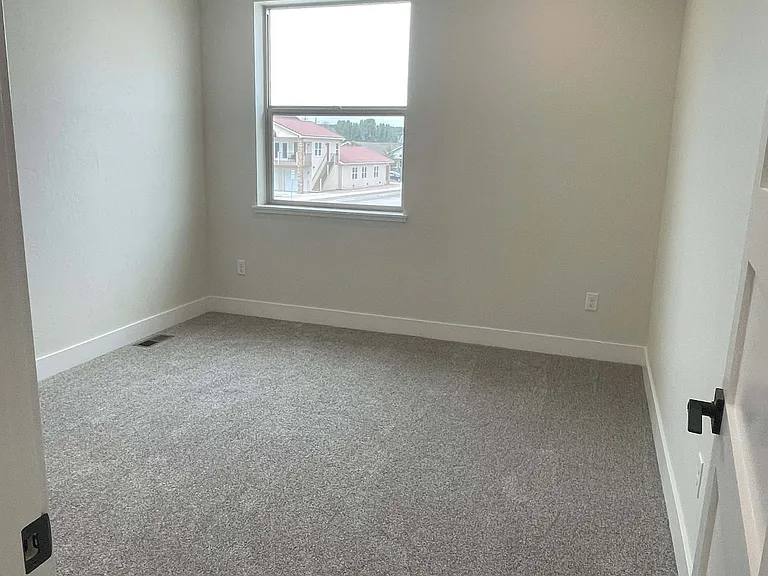 403 Alabama St #B — Photo 25