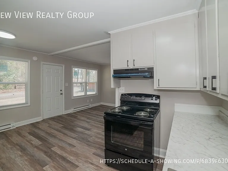 5115 Higgins St — Photo 12