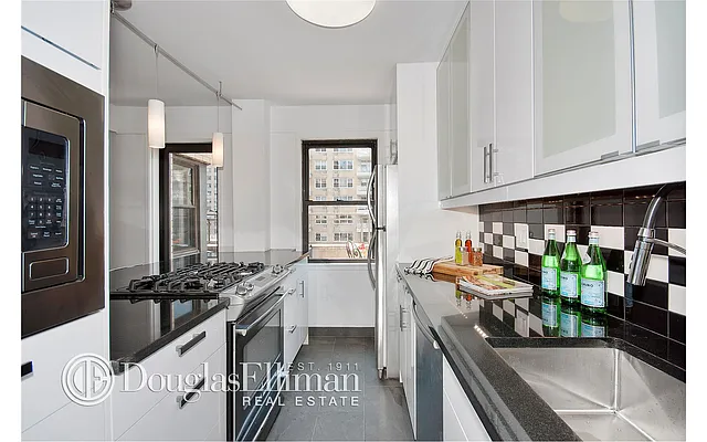 Sold by Douglas Elliman | media 5