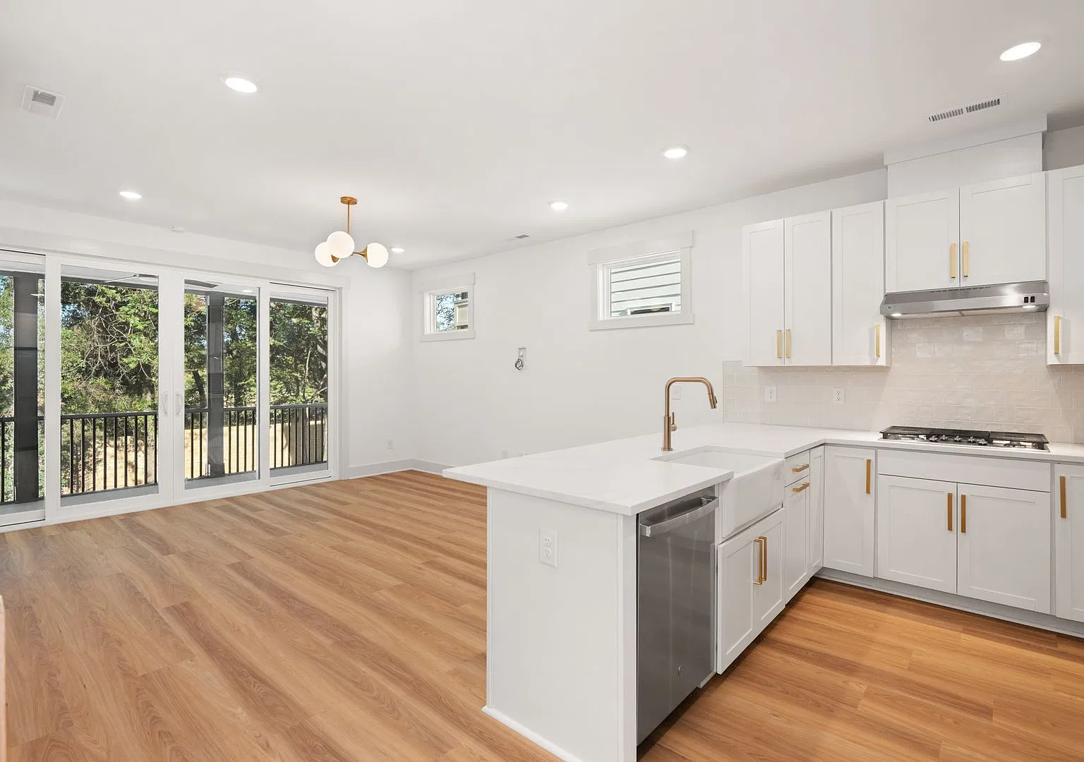 620 Colfax St — Photo 3