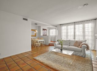 1123 N Flores St APT 3, West Hollywood, CA 90069