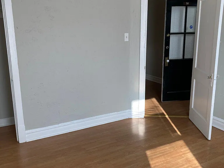 6328 Cates Ave — Photo 4