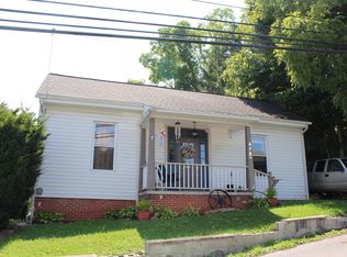472 Pine St, Tazewell, VA 24651