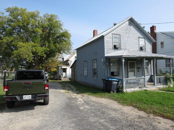 34 & 34A Pine St, Champlain, NY 12919