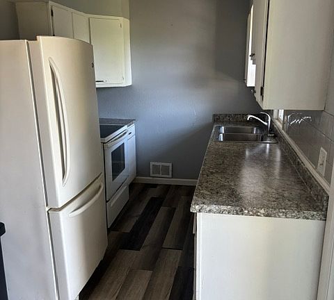 2nd image of 1046 Grandview Dr