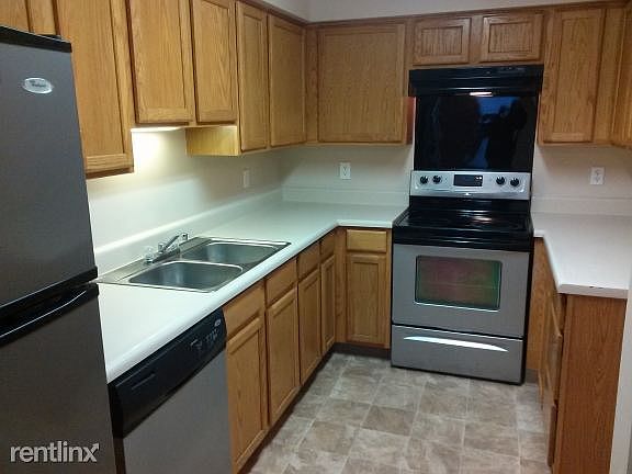3 bedroom home Kitchen