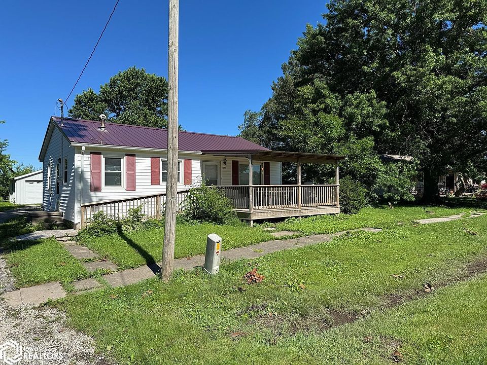 1st image of 1011 Main St