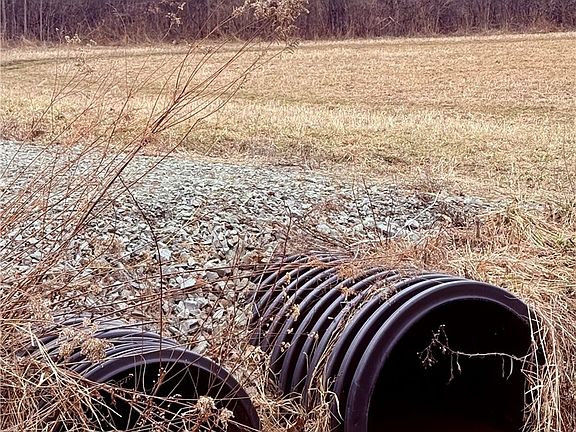 3rd image of 0 Charlies Rd